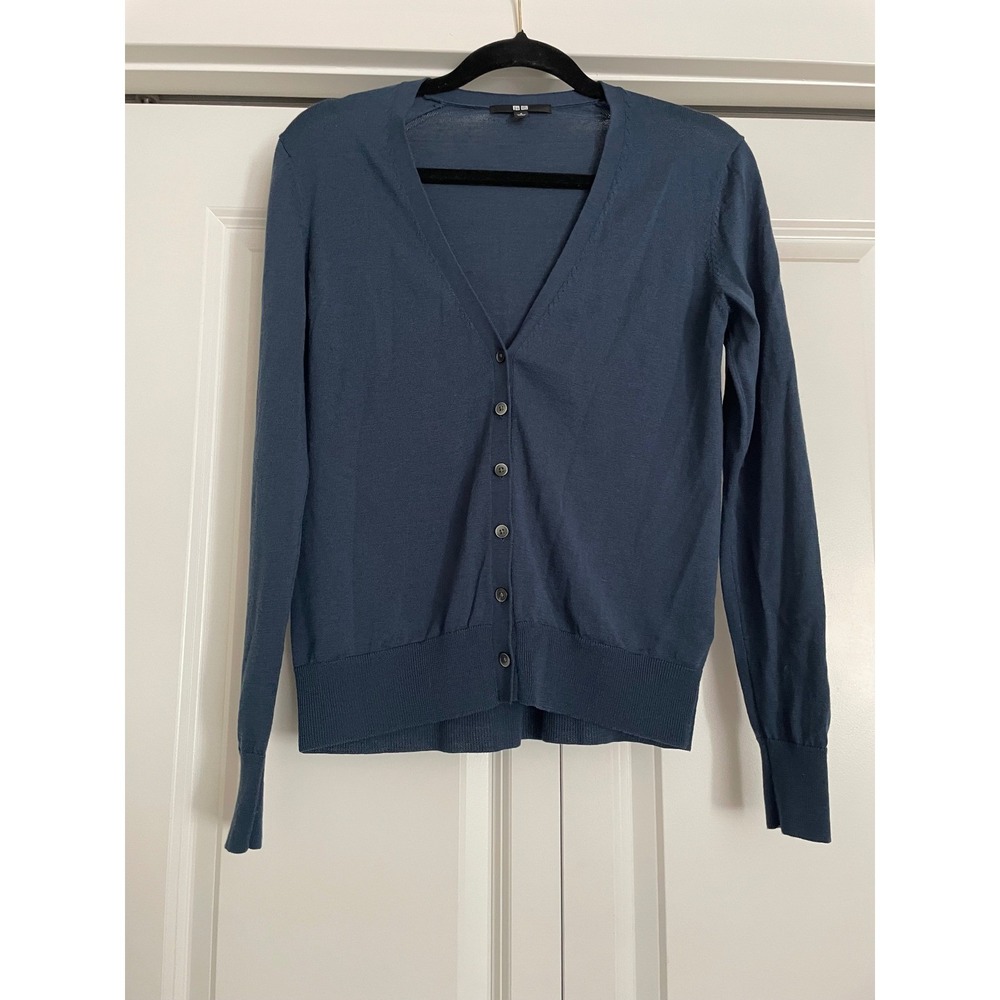Uniqlo Cardigan 100% Pure New Wool V-Neck Button Front Knit Blue Size Small